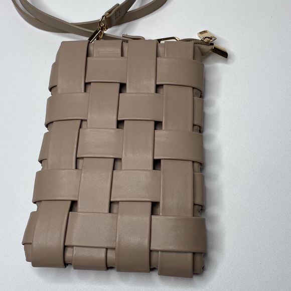 Anthropologie Taupe Lindy Woven Phone Case Crossbody Bag - Picture 4 of 9
